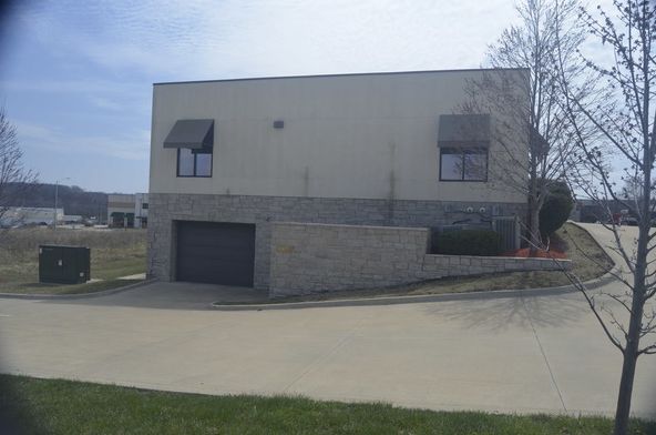 14109 Cambridge, Leawood, KS 66224
